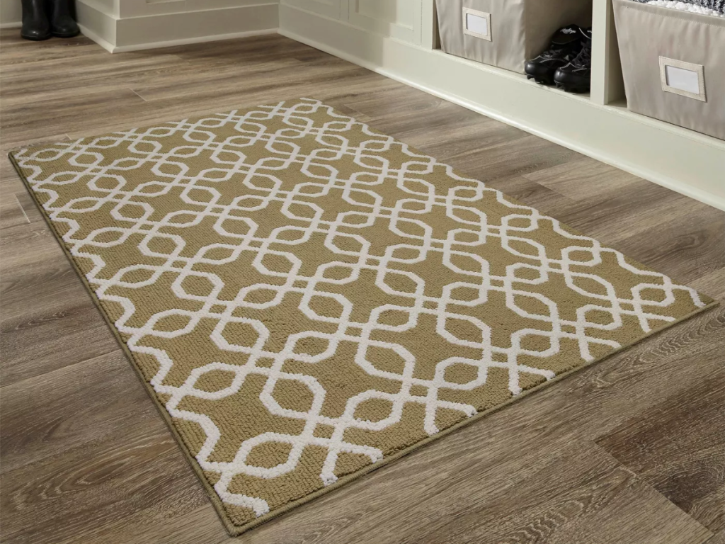 Trellis Scatter Washable Rug tan