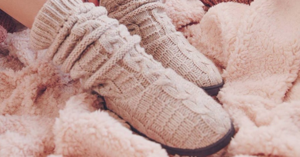 muk luks shelley slipper boots(1)