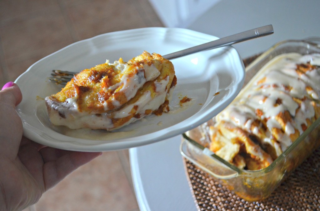 pull apart pumpkin spice loaf sliced on plate with fork 