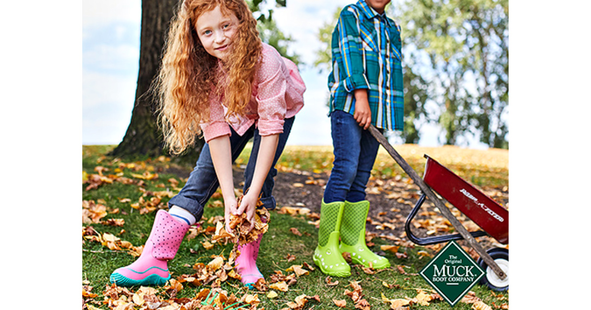 kids wearing muck boots