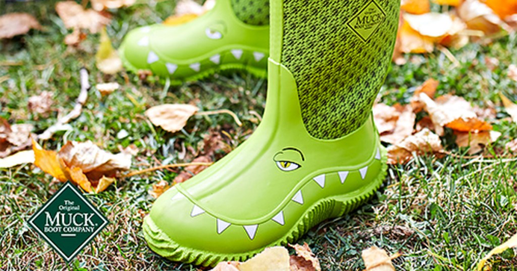 kids muck boots