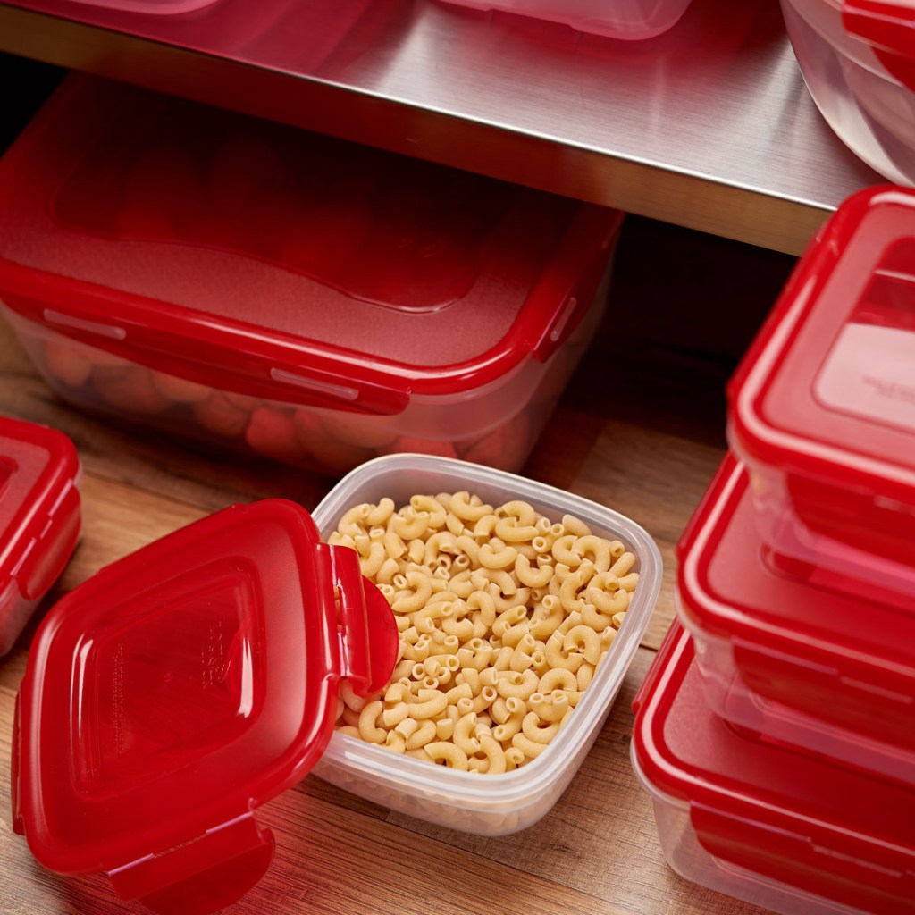 Lock & Lock Containers with noodles
