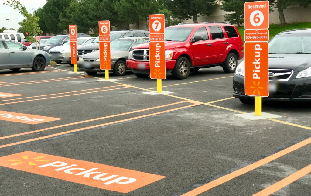 Walmart Grocery pickup lanes