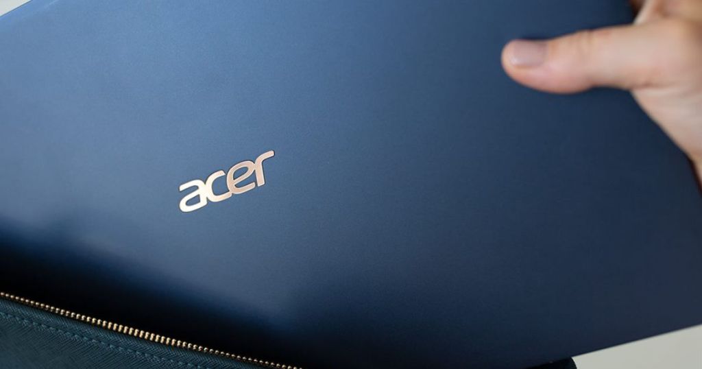 acer going into bag