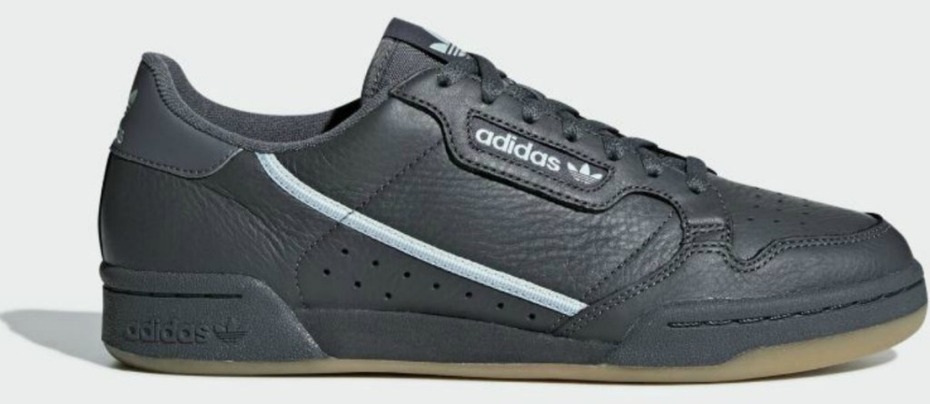 black pair of shoes