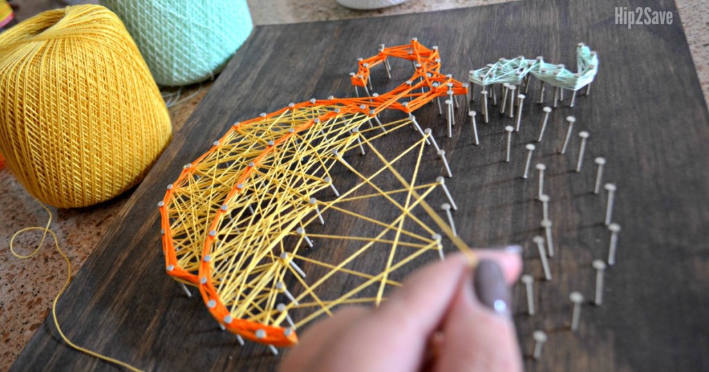 DIY fall string craft Thanksgiving pumpkin 