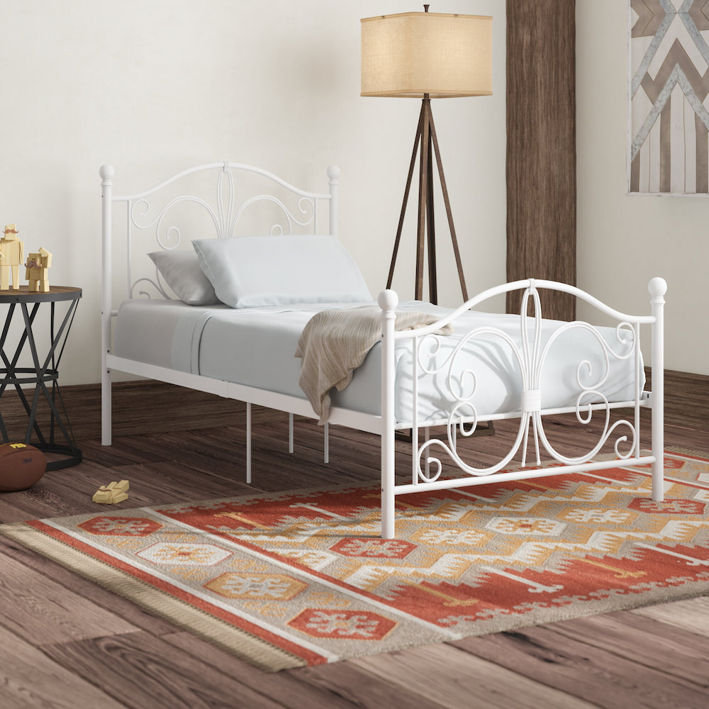 Fleur de Lis Pattonsburg Platform Bed