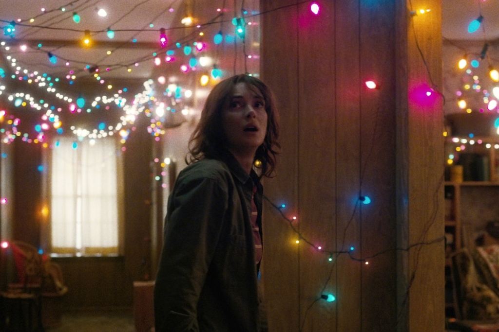 joyce stranger things with christmas lights