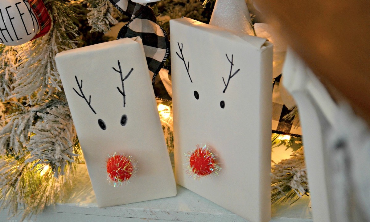two reindeer gifts with christmas lights a frugal christmas traditions wrapping idea