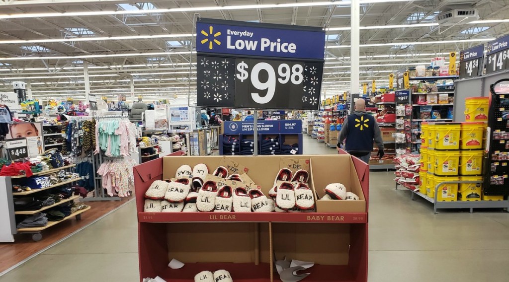 Dearfoams holiday slippers at Walmart