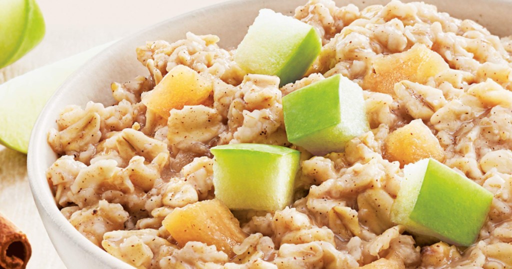 bowl of quaker apple cinnamon oatmeal