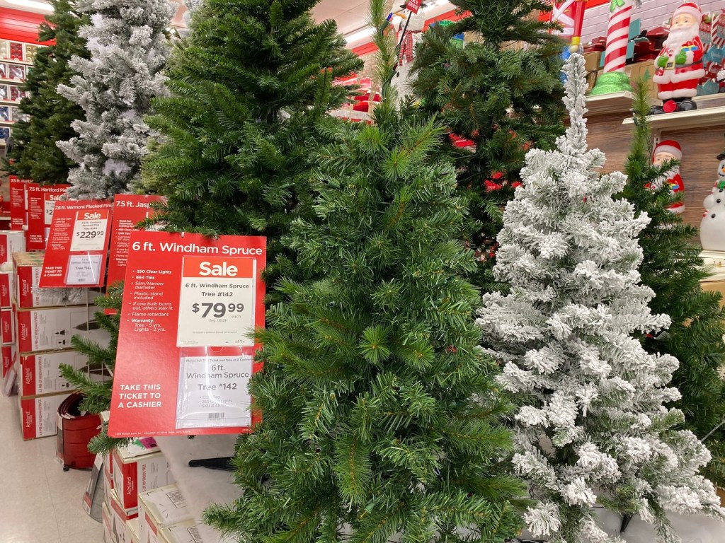 Spruce Prelit Tree