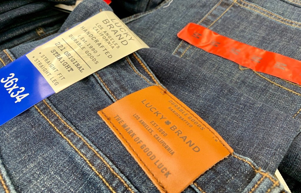 lucky brand jeans with tags on them