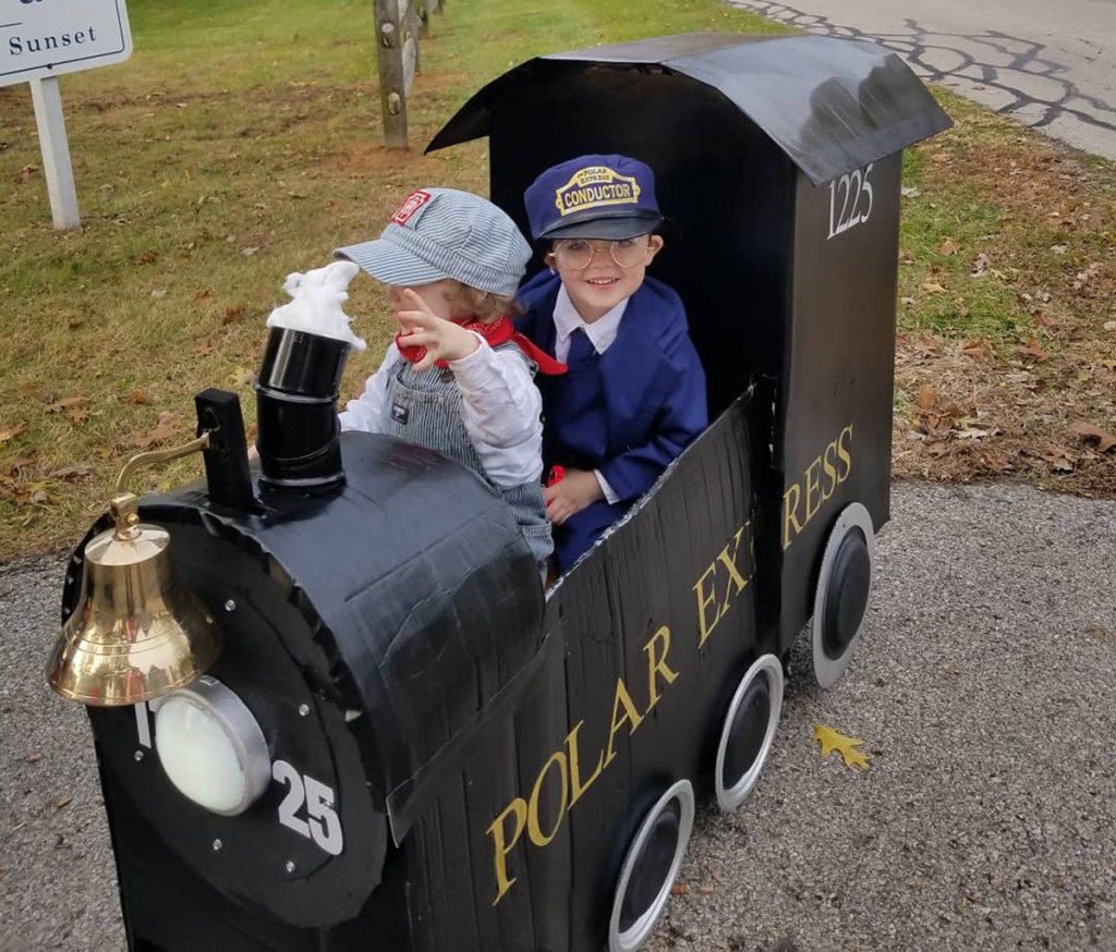 Polar Express DIY Halloween wagon