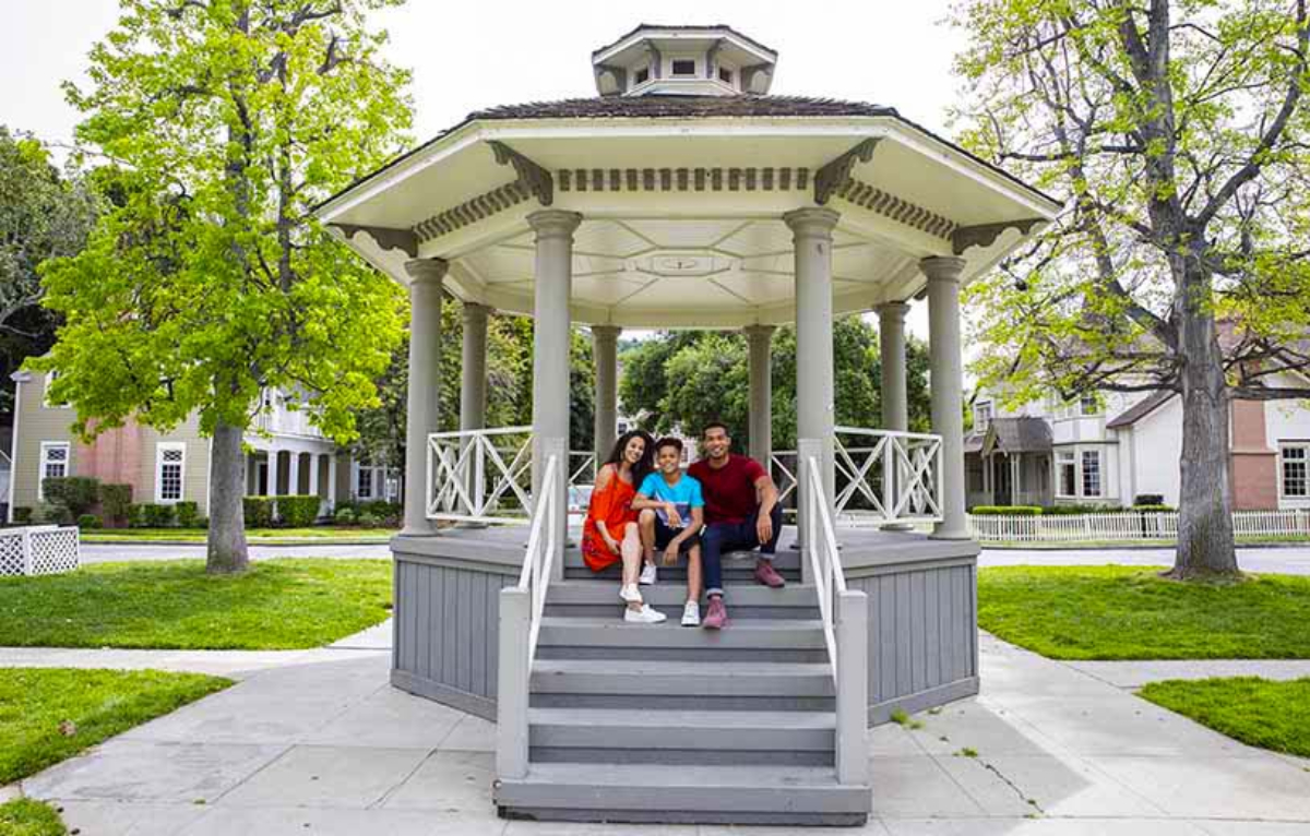 Stars Hollow gazebo