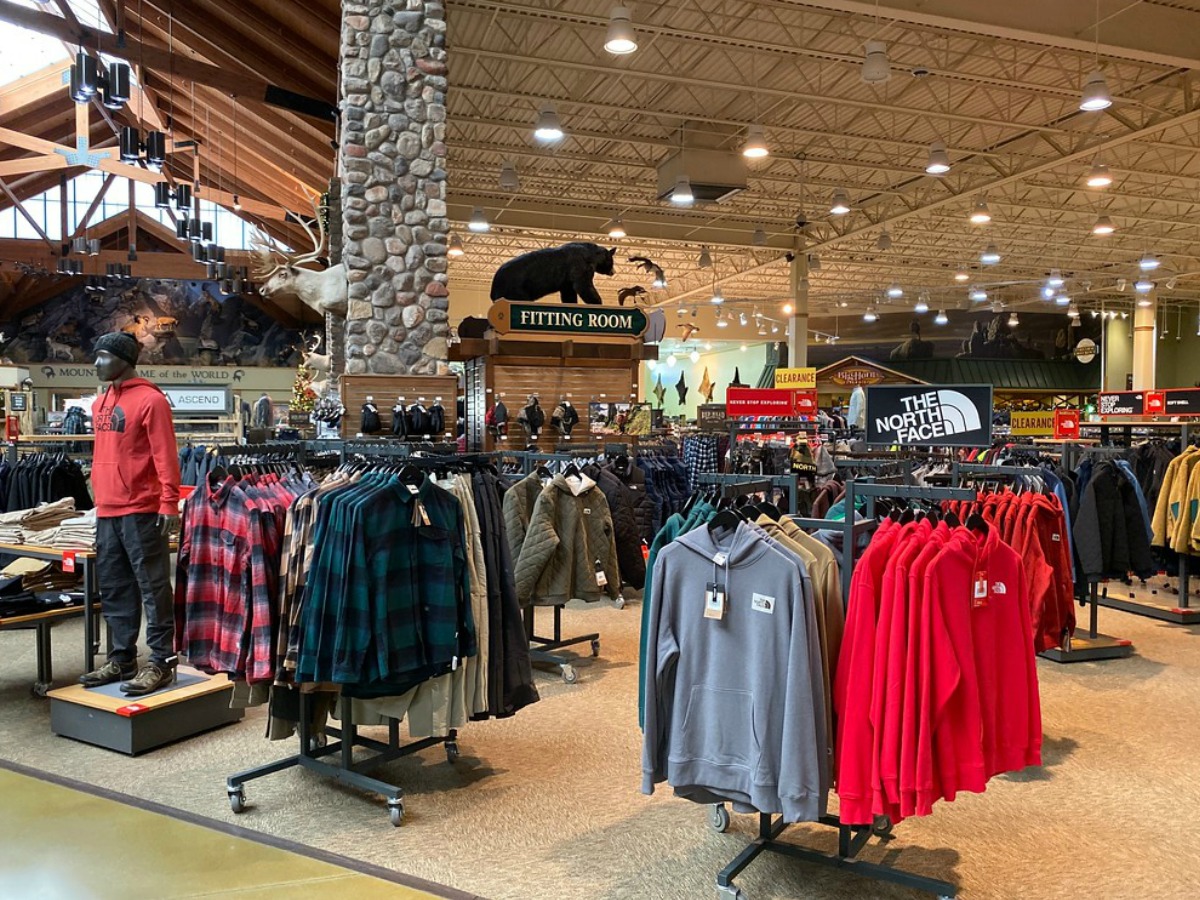 Bass Pro Shops store