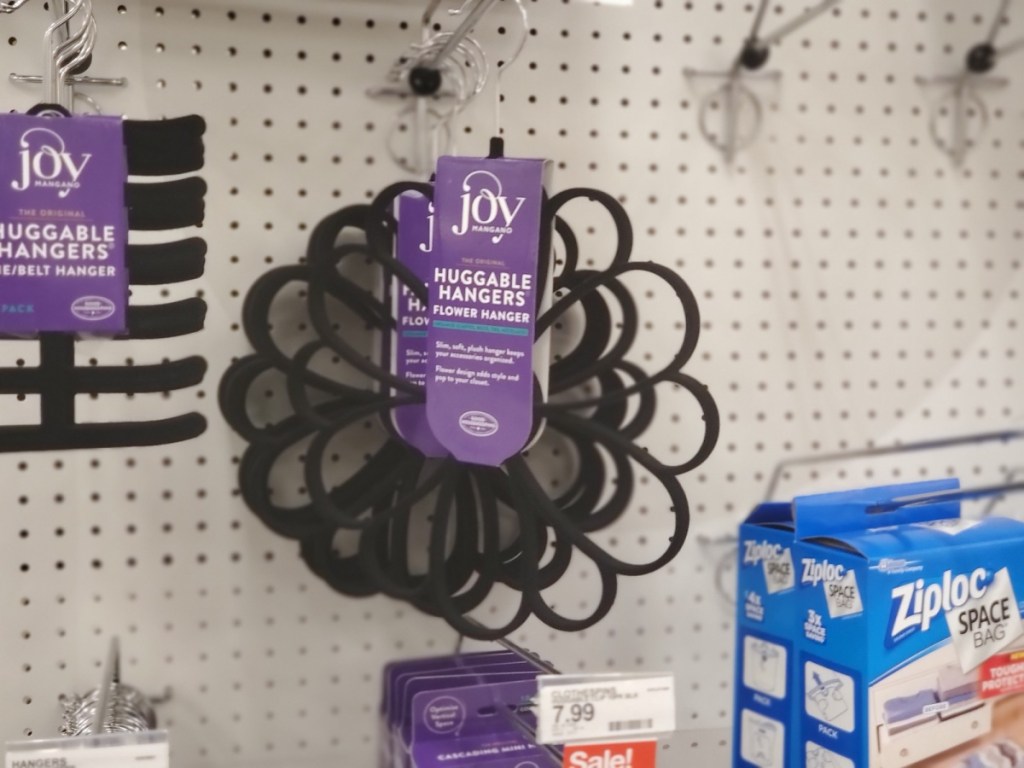 joy-mangano-huggable-hangers-accessory-hanger-black