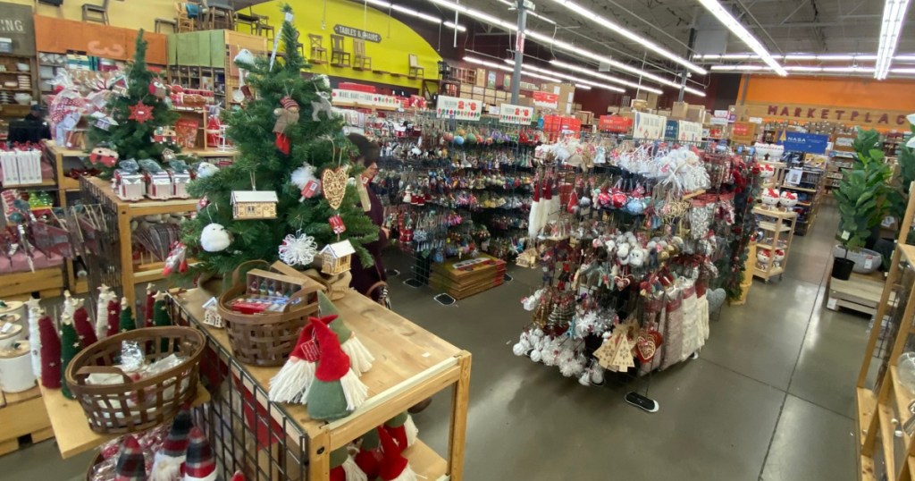 world market in store holiday