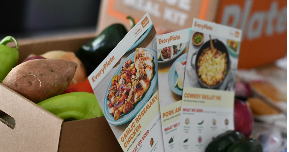 Everyplate box of produce with meal cards