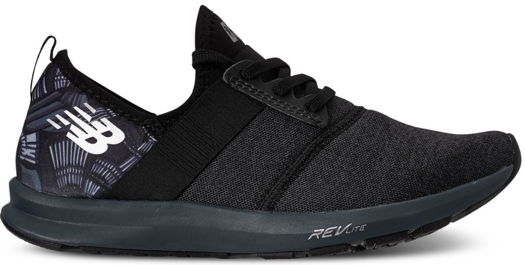 Women's black walking shoe