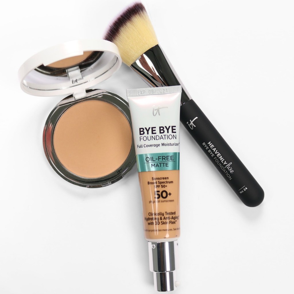 Three-piece makeup set with powder, foundation and application brush