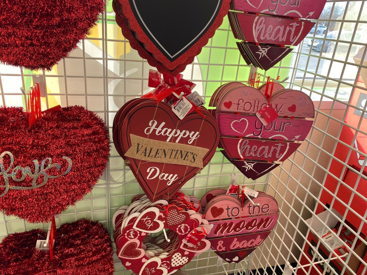 valentines day wall decor