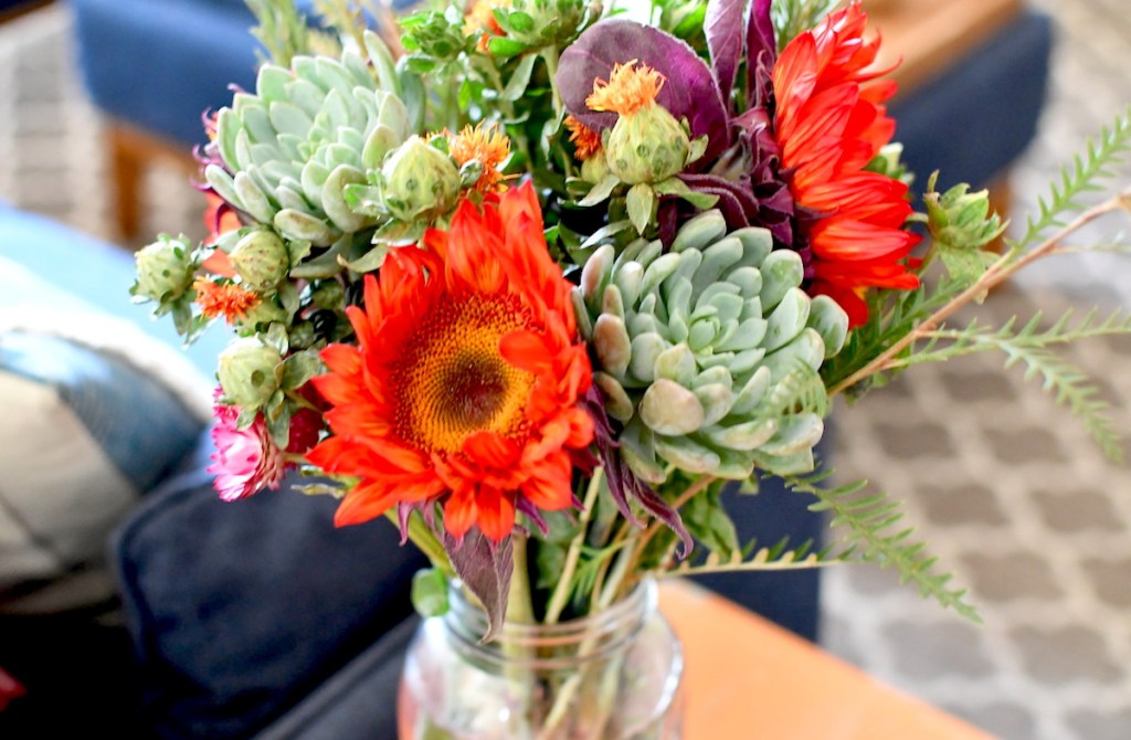 colorful bouquet of flowers on table where to buy cheap flowers