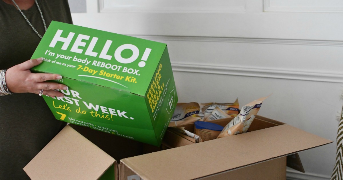 pulling out food from Nutrisystem box 