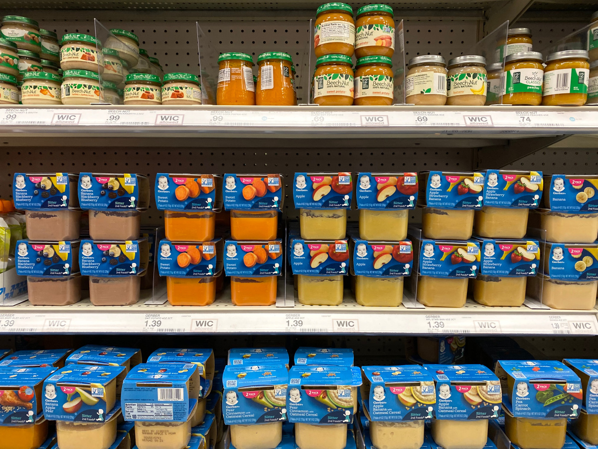 gerber puree 2-packs on store shelf