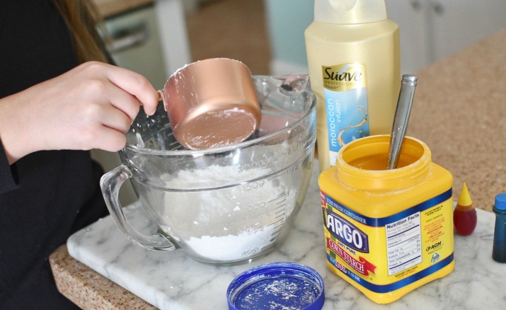 cornstarch and conditioner in mixing bowl
