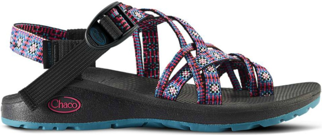 Women's sandals in black and magenta