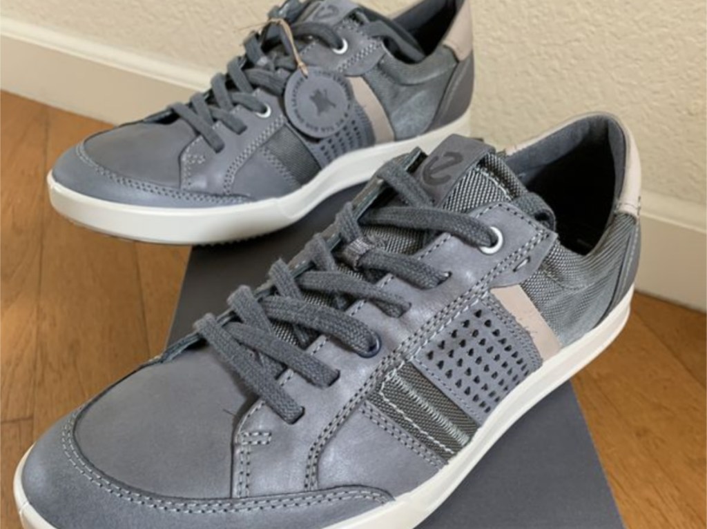 grey men's sneaker