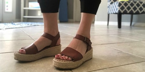 Universal Thread Women’s Sandals Just $17.50 Each on Target.com (Regularly $35)