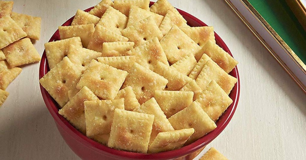 cheez-it white cheddar in bowl