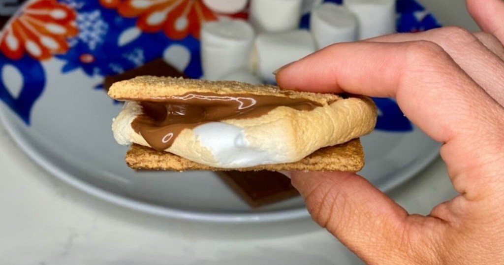 holding air fryer s'more 