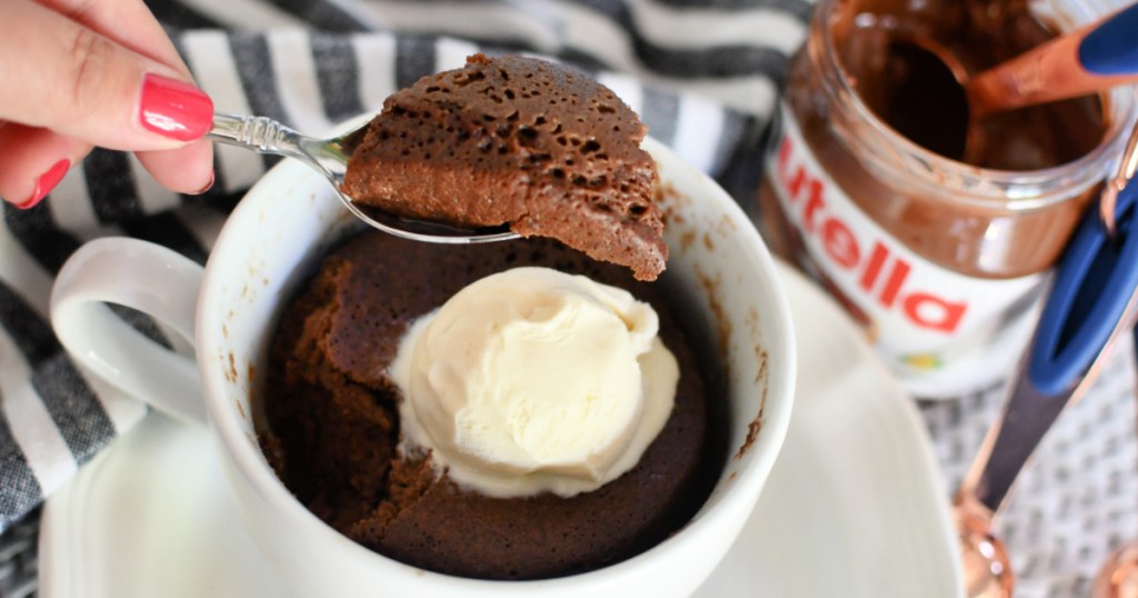 chocolate nutella mug cake