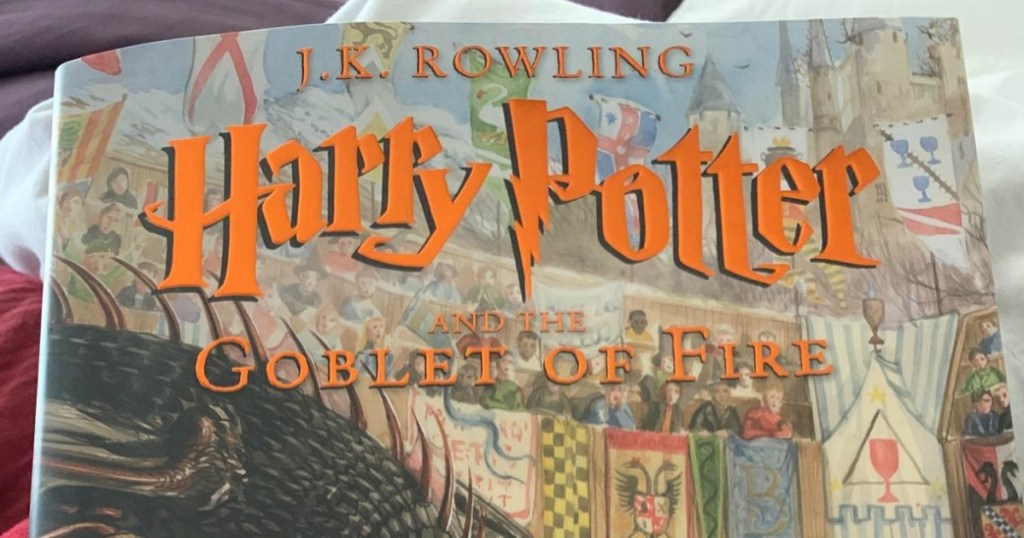 Large illustrated Harry Potter story book
