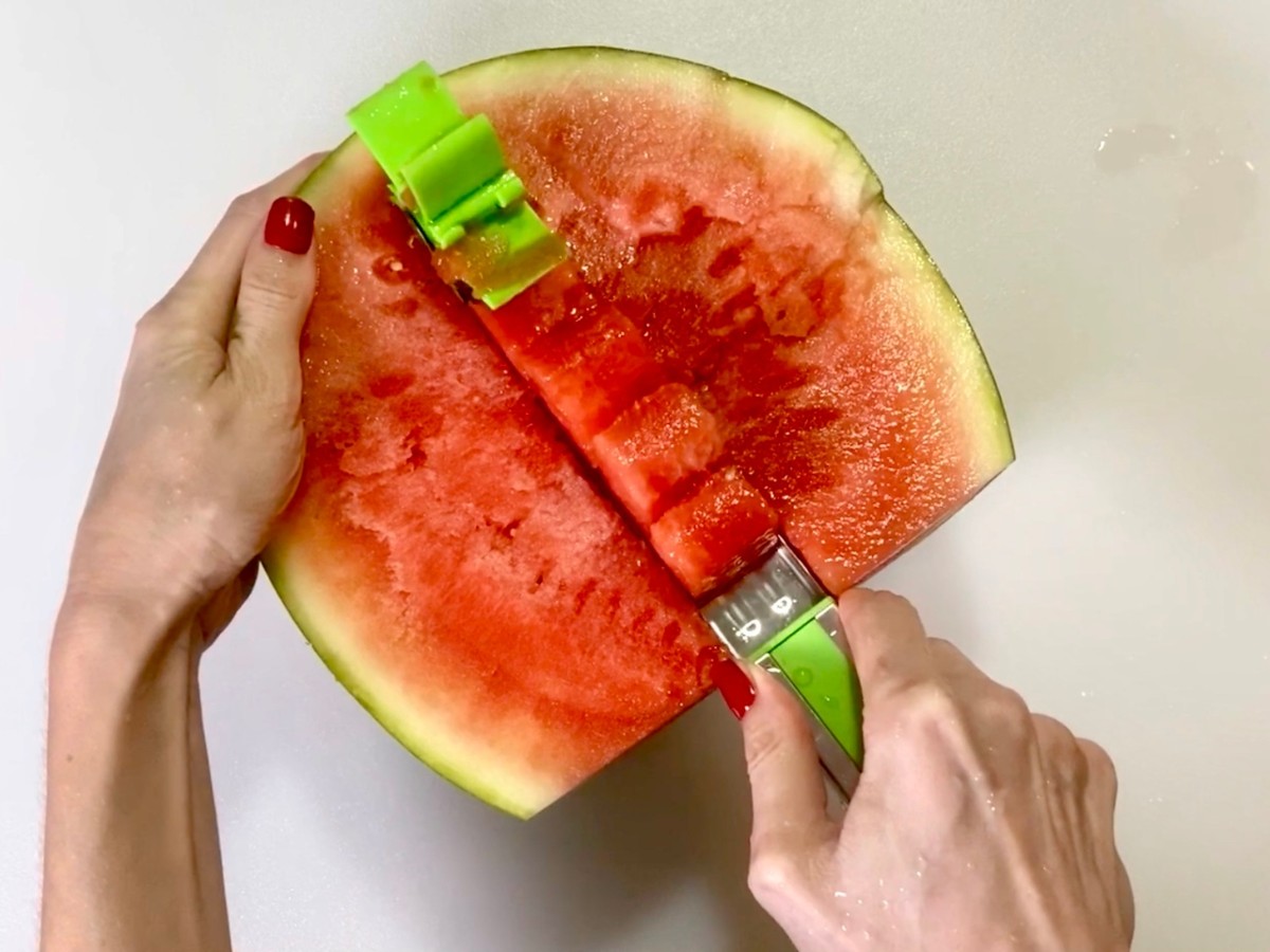 windmill slicer cutting watermelon