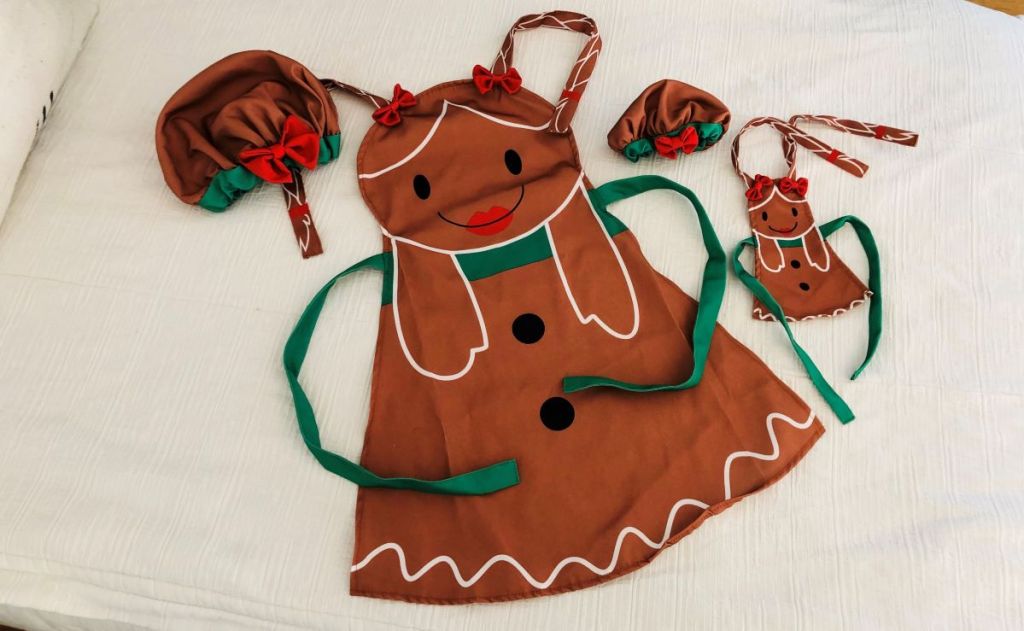 matching apron for kids and doll