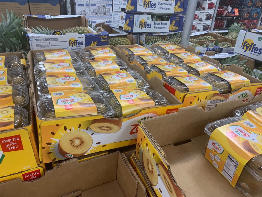 Zespri sungold kiwis in store