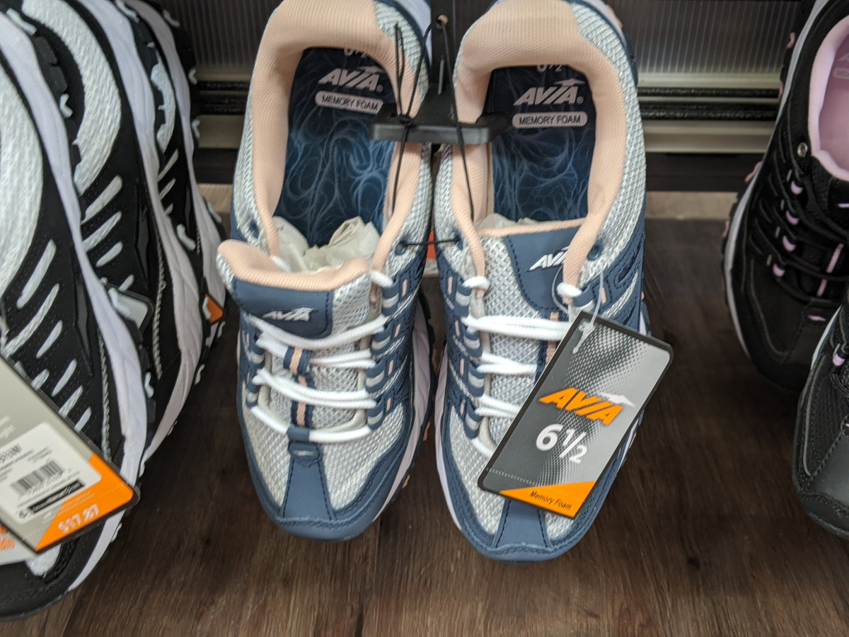 Avia women's navy and pink running shoes