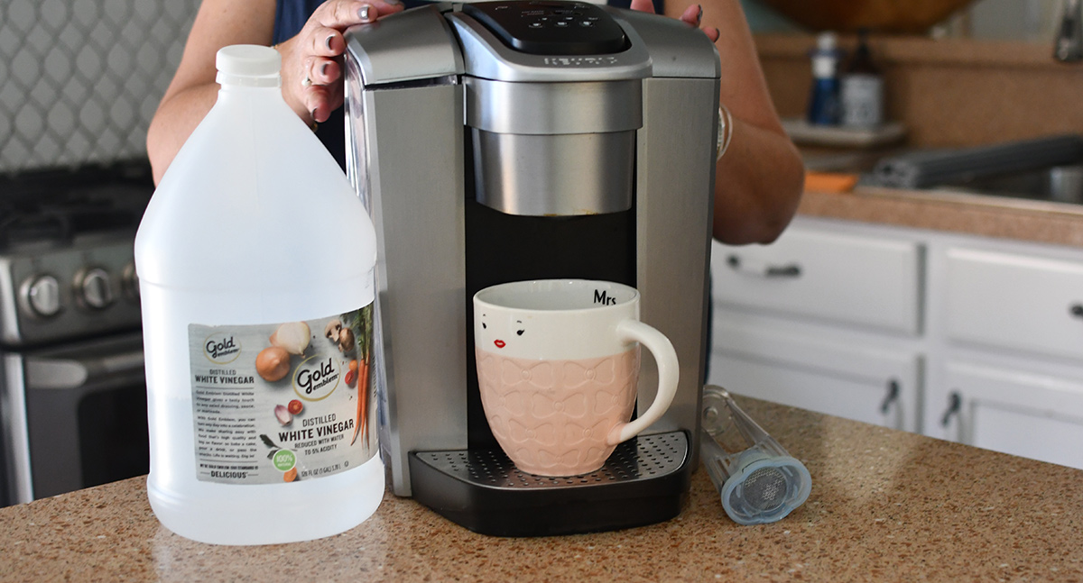 letting vinegar sit in the lines of keurig brewer