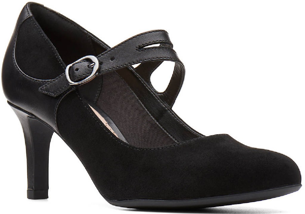 black strappy pumps