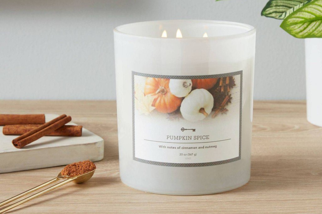 pumpkin spice candle