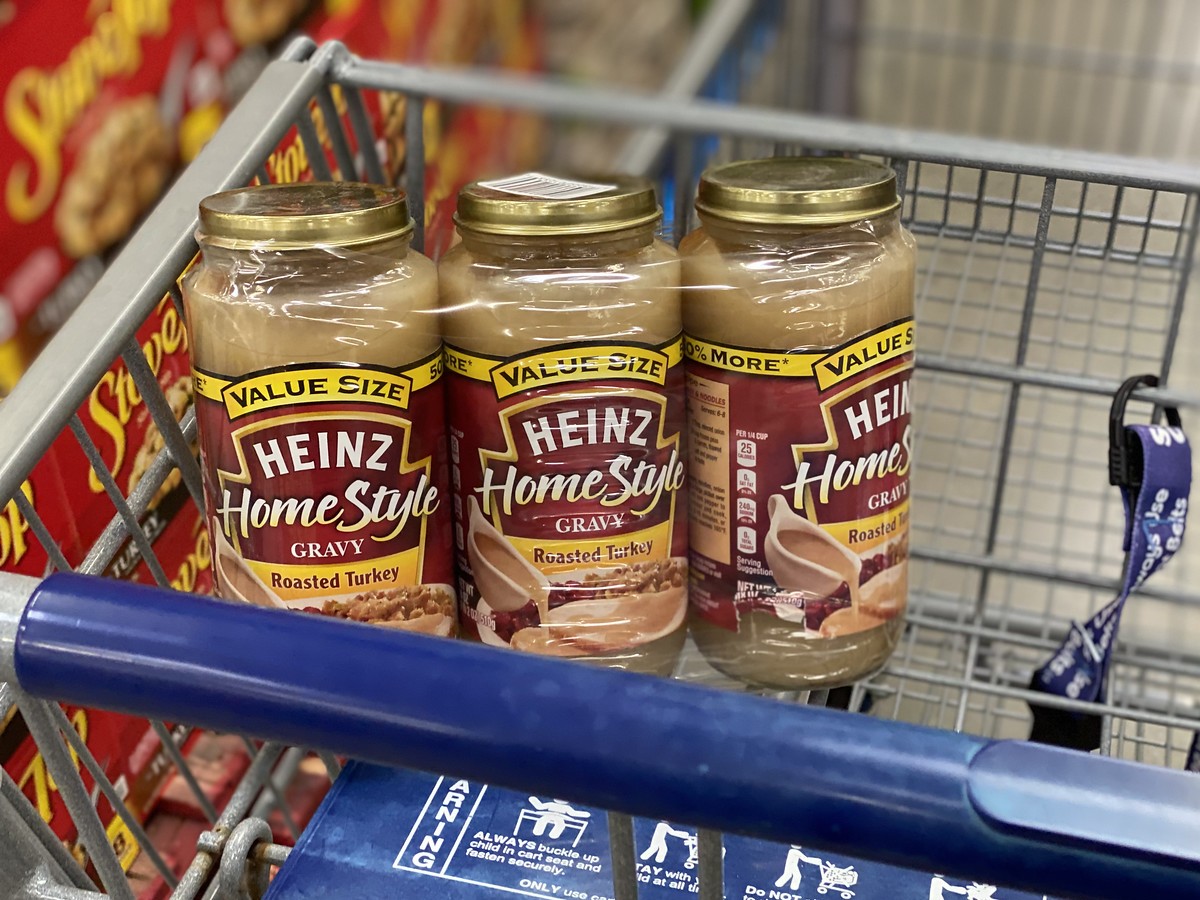 Sam's Club Thanksgiving - Heinz Turkey gravy in cart