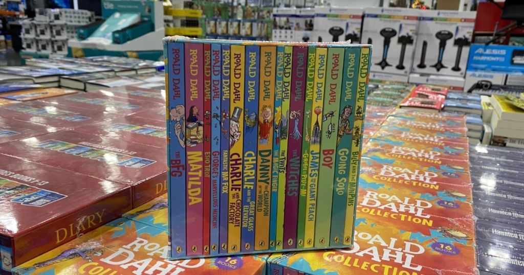 side view of New Roald Dahl Collection: 16 Book Box Set