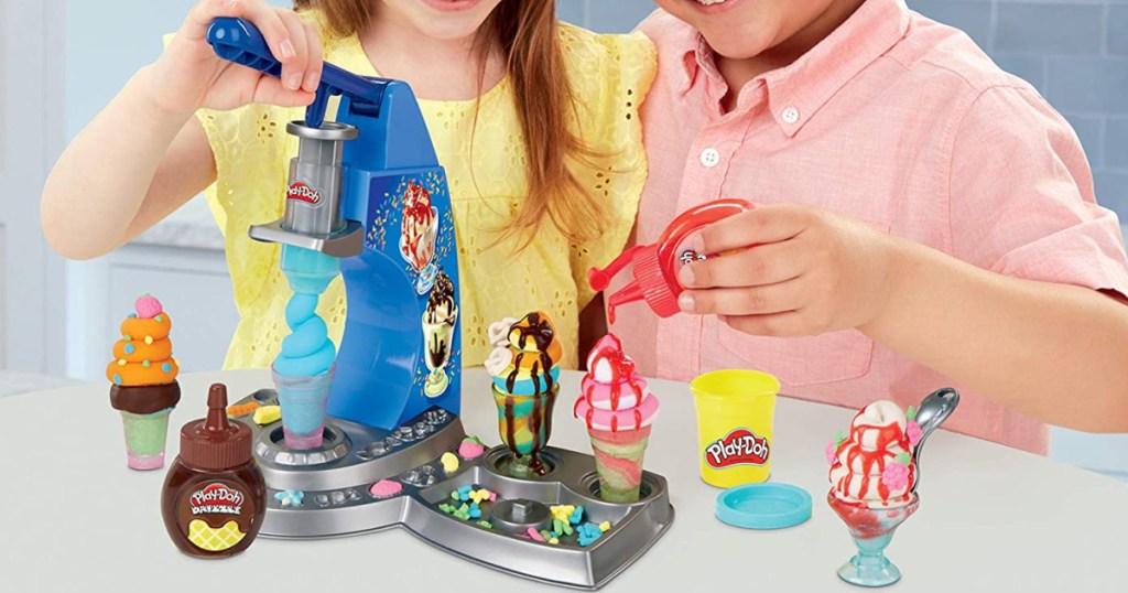 Play-Doh Kitchen Creations Drizzy Ice Cream Playset Featuring Drizzle Compound Set