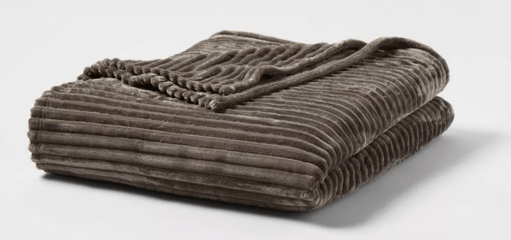 folded blanket 