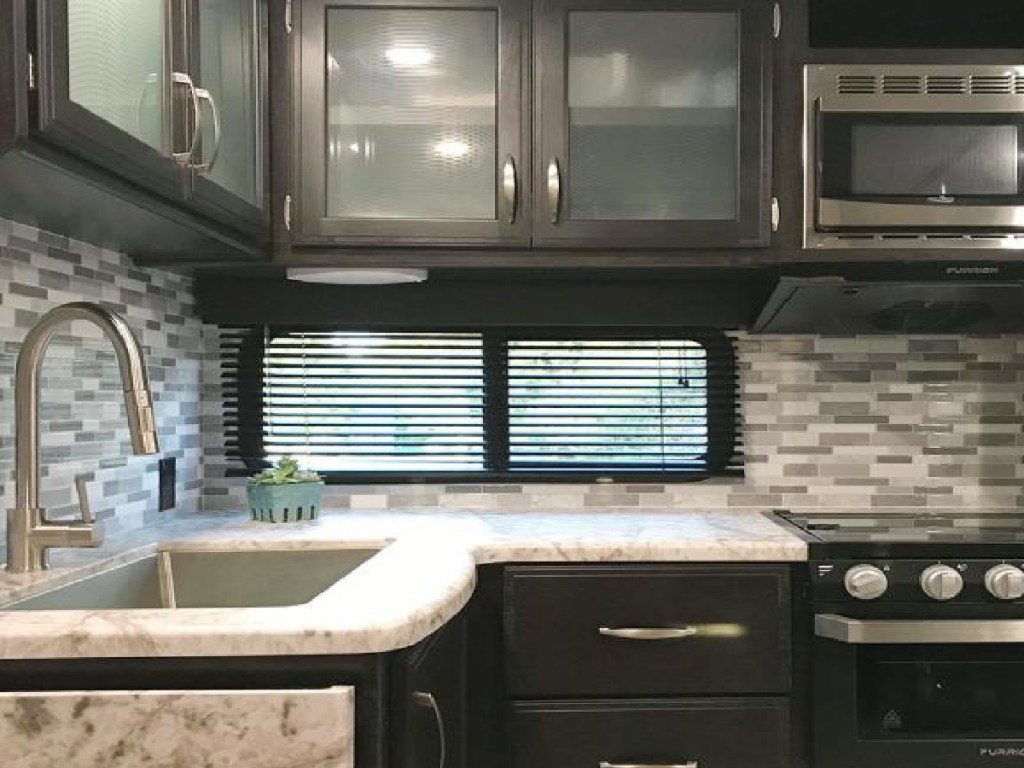 gray backsplash in a kitchen