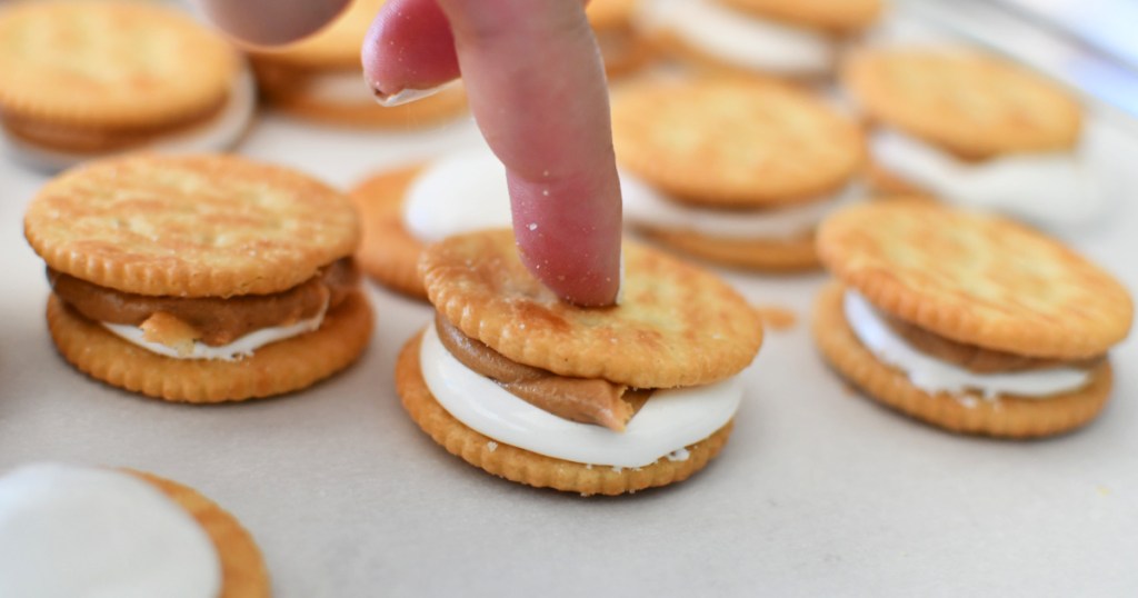 smashing a ritz cracker fluffernutter 